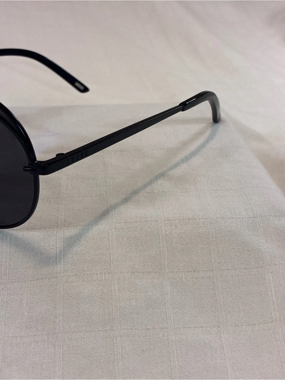 Diff Eyewear Black Aviator Sunglasses